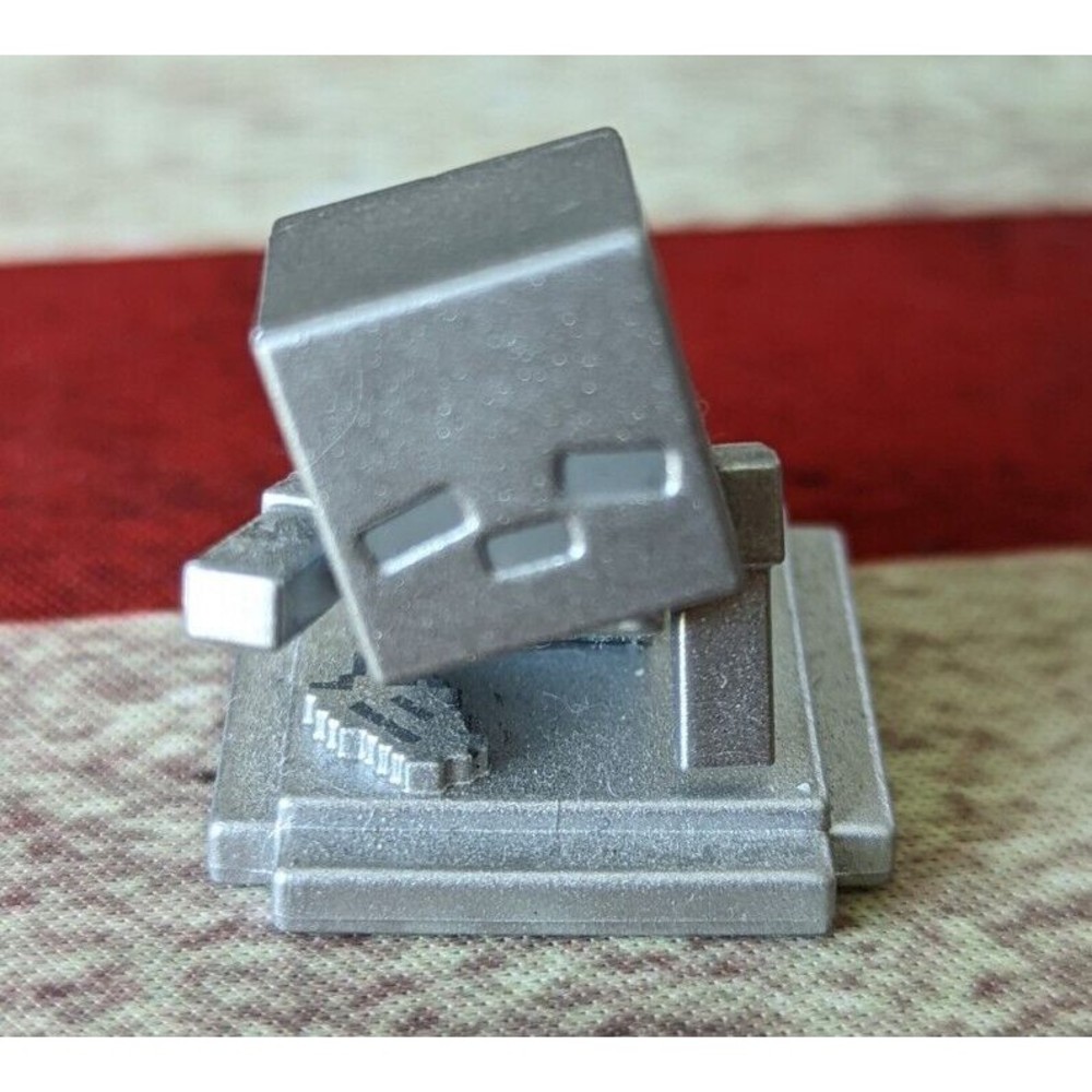 Minecraft Achievement Series 16 Monster Hunter ZOMBIE Silver Mini Figure 2019